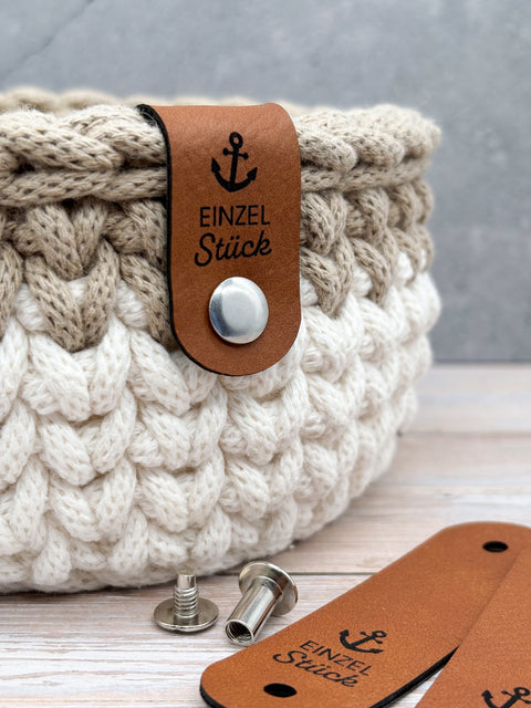 Label-Set "Einzelstück mit Anker" Kunstleder Label für Häkelkörbe, Label aus Kunstleder - CS0007-U