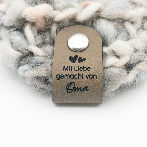 Label "Mit Liebe gemacht von Oma" - verschiedene Farben - CS0015 - Stolz aus Holz