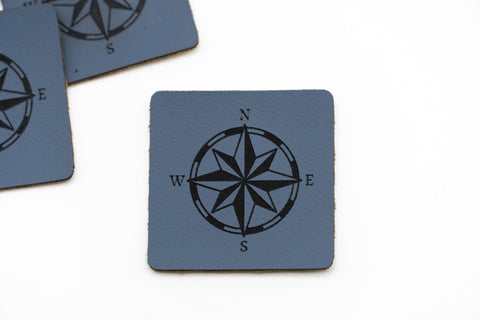 Kunstleder Label zum Annähen "Kompass" - Stolz aus Holz