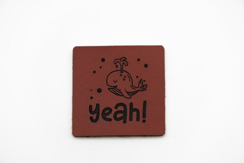 Kunstleder Label zum Annähen "Yeah!" - Stolz aus Holz