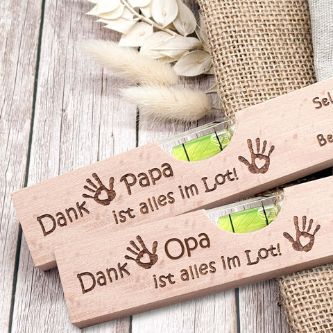 Personalisierte Wasserwaage mit Gravur – Geschenk Papa oder Opa "Dank...ist alles im Lot"