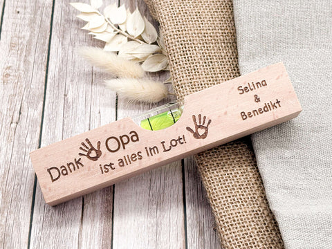 Personalisierte Wasserwaage mit Gravur – Geschenk Papa oder Opa "Dank...ist alles im Lot"