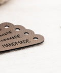 Kunstleder-Label "HANDMADE", 90x15 mm, Braun