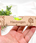 Personalisierte Wasserwaage mit Gravur – Hochzeitsgeschenk, Einzugsgeschenk, Richtfest Geschenk, Haussegen, Einweihungsgeschenk aus Holz