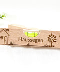 Personalisierte Wasserwaage mit Gravur – Hochzeitsgeschenk, Einzugsgeschenk, Richtfest Geschenk, Haussegen, Einweihungsgeschenk aus Holz