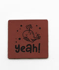 Kunstleder Label zum Annähen "Yeah!" - Stolz aus Holz